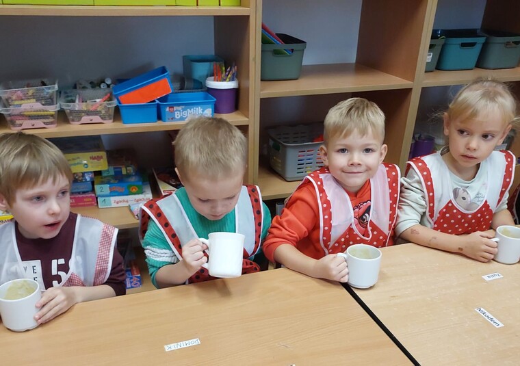 Biedronki w kuchni – samodzielne przygotowywanie soku owocowego