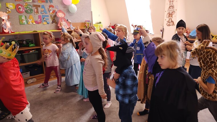 Dzień Bajki w grupie Króliczki