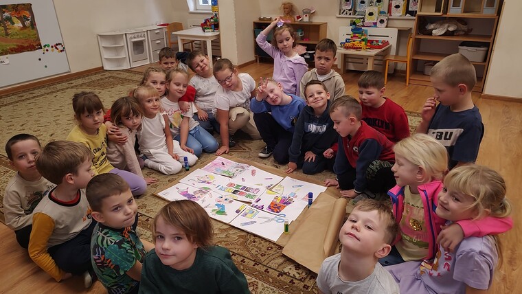 Kolorowy Dzień Kredki u Tygrysków i Biedronek